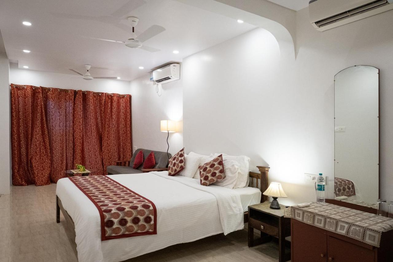 Shanu'S Seaside Inn - A Family-Run Guesthouse Just 100 Metres From Candolim Beach Buitenkant foto