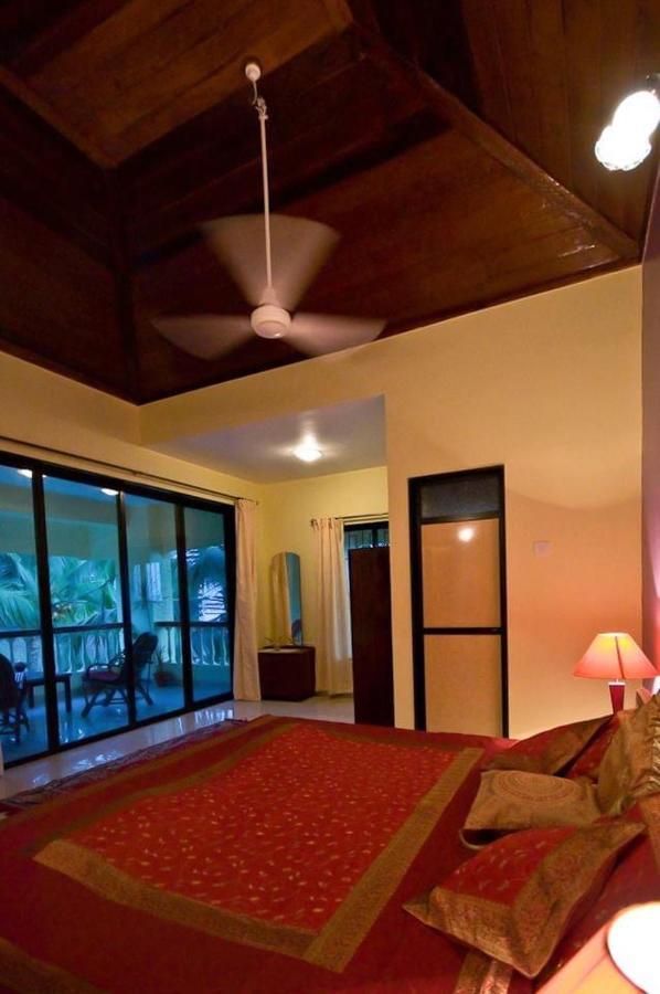 Shanu'S Seaside Inn - A Family-Run Guesthouse Just 100 Metres From Candolim Beach Buitenkant foto